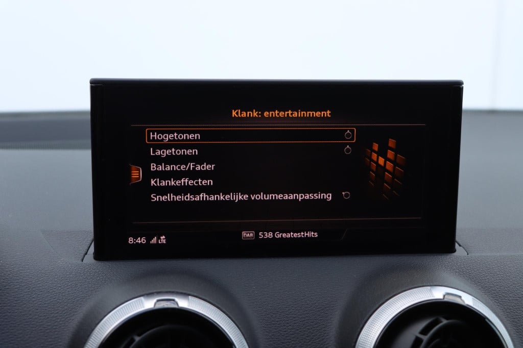 Audi Q2 35 tfsi s edition 150pk s-tronic