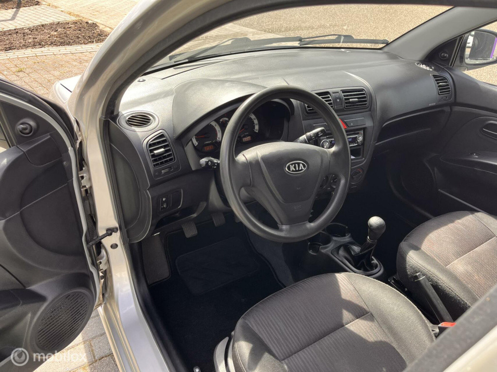 Kia Picanto 1.0 q airco trekhaak