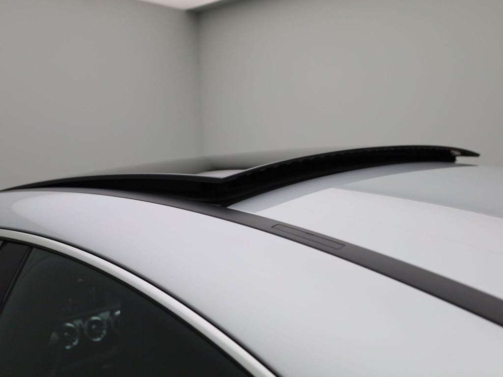 Mercedes-Benz Cla 250 e business solution amg limited | amg-styling | panor