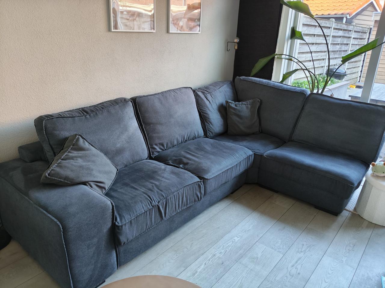 Mooie hoekbank antraciet