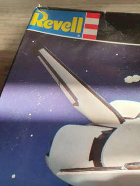 Nieuwe Revell Space Shuttle Challenger bouwdoos....