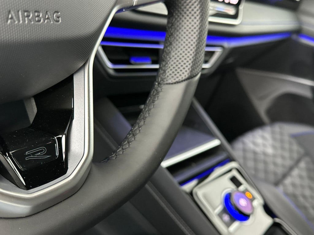 Volkswagen Tiguan r-line-edition 1.5 ehybrid 150 kw / 204 pk suv 6 v