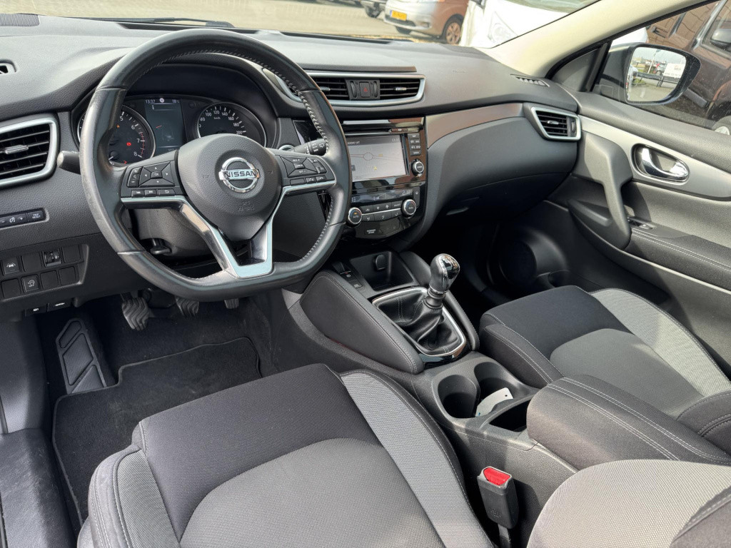 Nissan Qashqai 1.2 n-connecta design pack