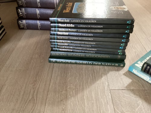 Readers Digest Landen en Volkeren 9 stuks