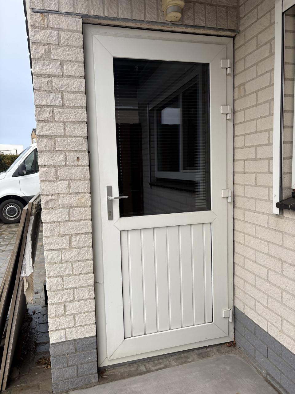 Deurkozijn voor schuurtje of beun project