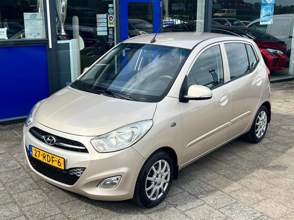 Hyundai I 10 1.2 i-motion cool, airco enz..