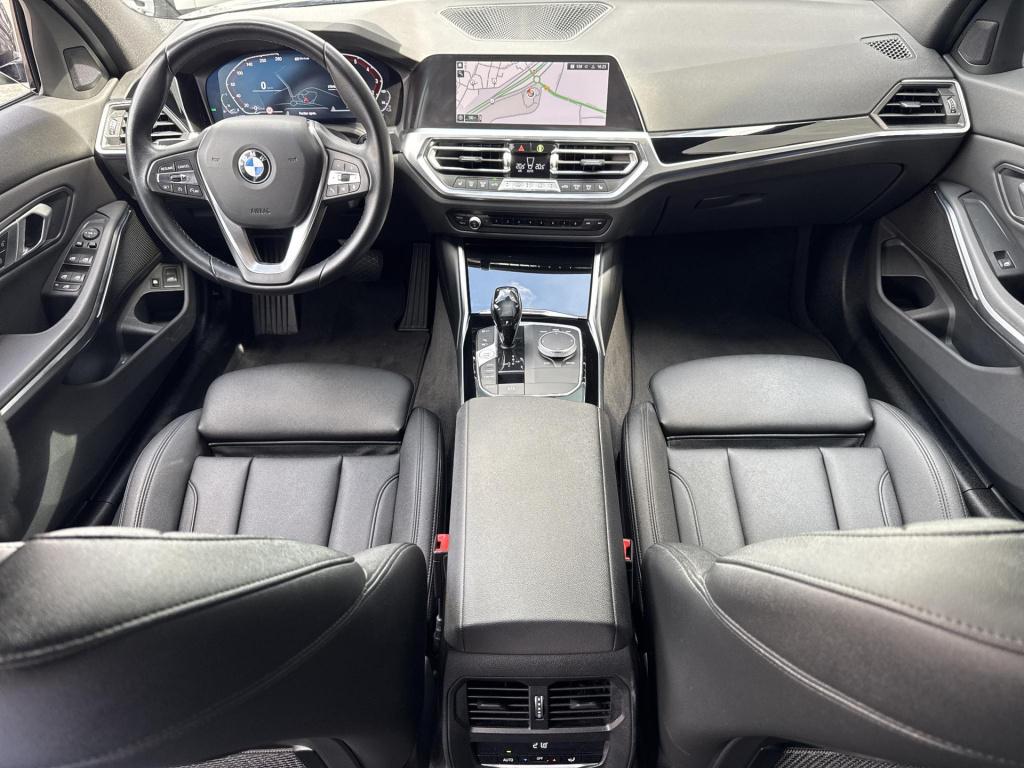 BMW 3-serie touring 330e sportline | panodak | plug-in hybrid