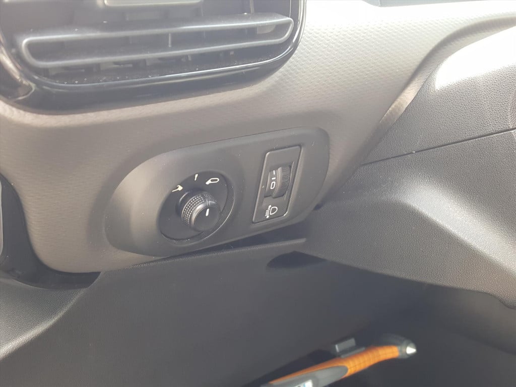 Citroen C4 Cactus vti 82pk airdream shine etg5 automaat navigatie | trekhaa