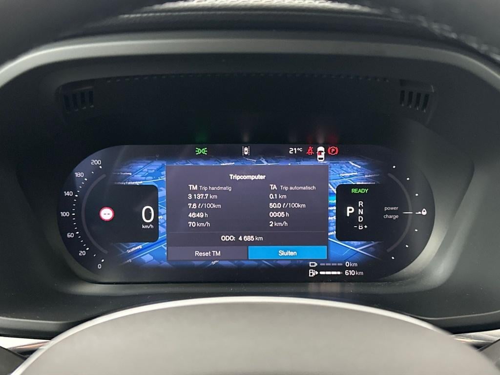 Volvo XC60 t6 398pk recharge ultra dark|