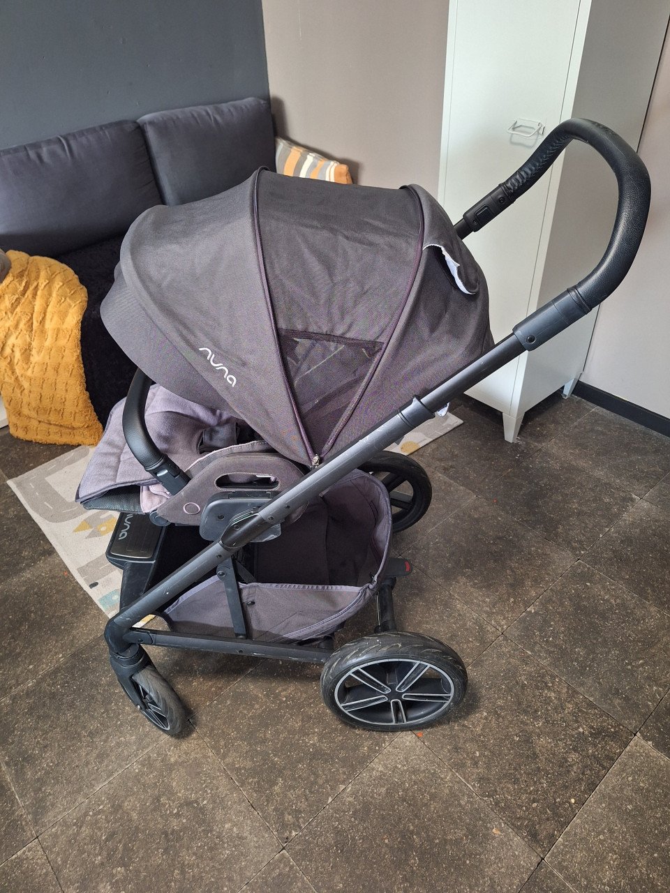 Nuna kinderwagen + maxi cosi antracietgrijs