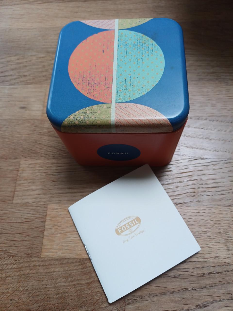 FOSSIL (staal) dameshorloge met extra schakels