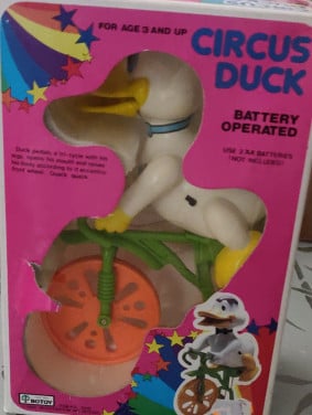 Vintage circus eend op batterijen uit circa 1981