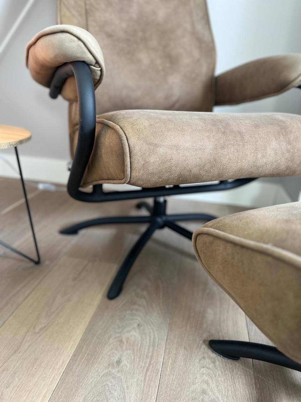 Relaxfeauteuil met voetenbankje