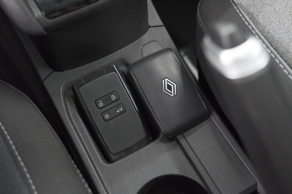 Renault Clio tce 90 evolution | camera | navigatie | apple carplay | parkee