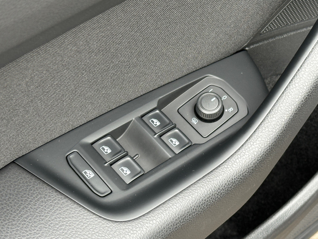 Volkswagen Passat variant 1.5 tsi 150pk dsg business | ergo stoel | camera 