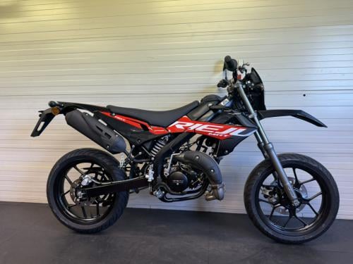 Rieju MRT 50 Europa E5+ nieuw nu uit voorraad leverbaar!