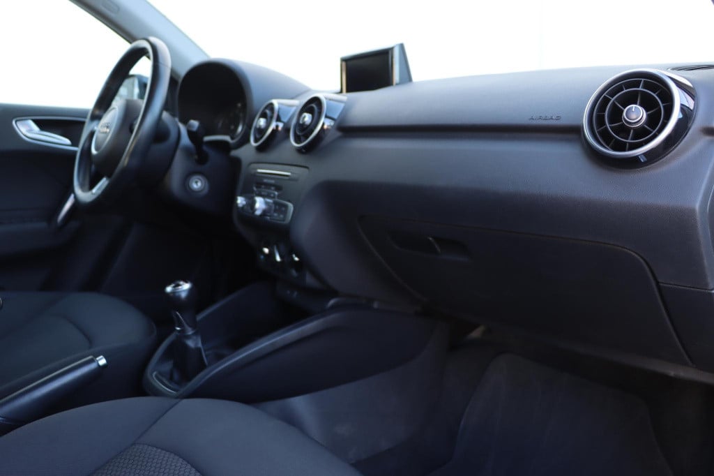 Audi A1 Sportback 1.0 tfsi adrenalin