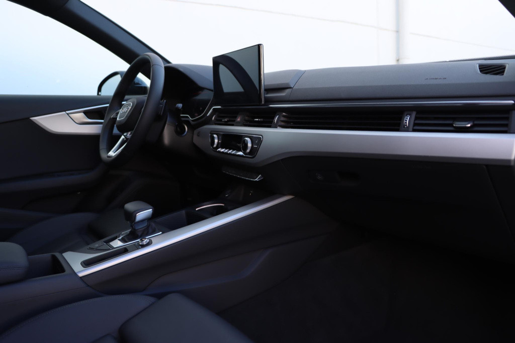Audi A4 avant 35 tfsi s edition