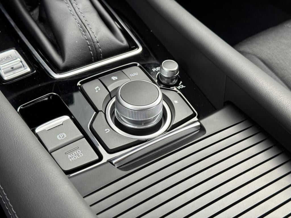 Mazda 6 sportbreak 2.0 skyactiv-g 165 centre-line nl-auto incl. afneembare 