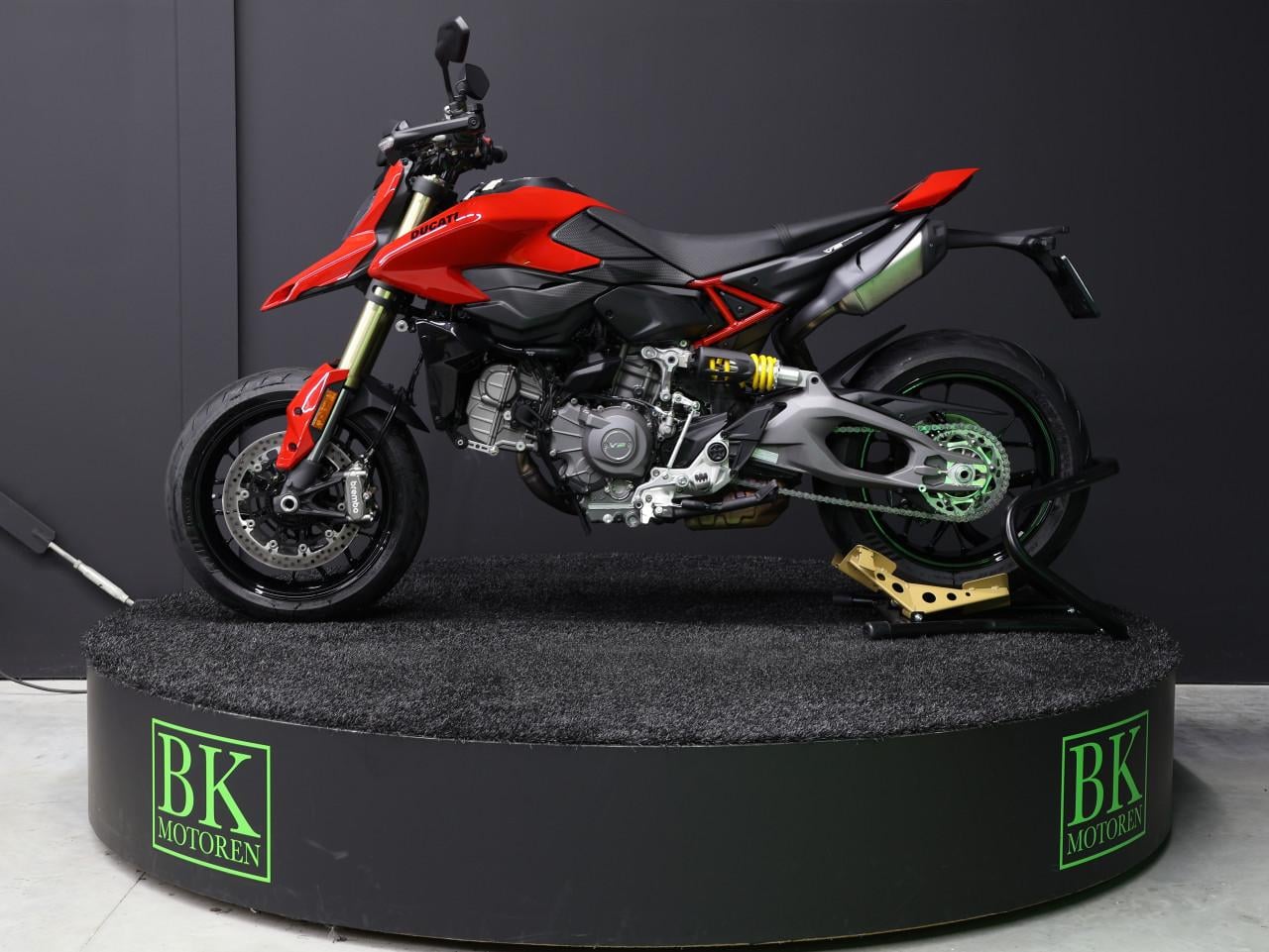 HYPERMOTARD V2 | BTW Motor