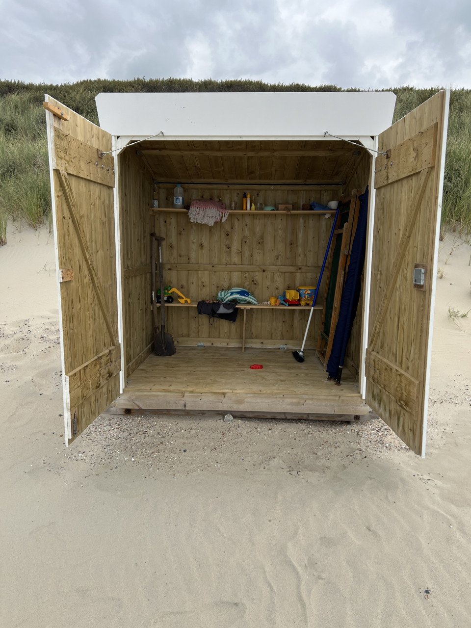 Strandhuisje met standplaats