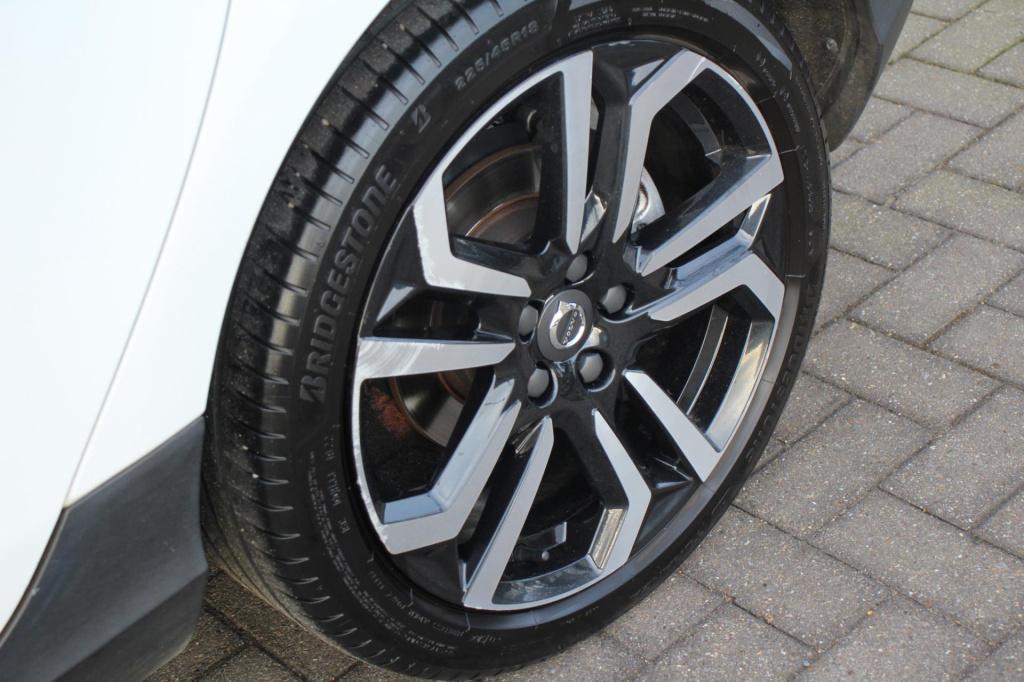 Volvo V40 cross country 2.0 t5 awd summum h&k - full options - panoramadak 