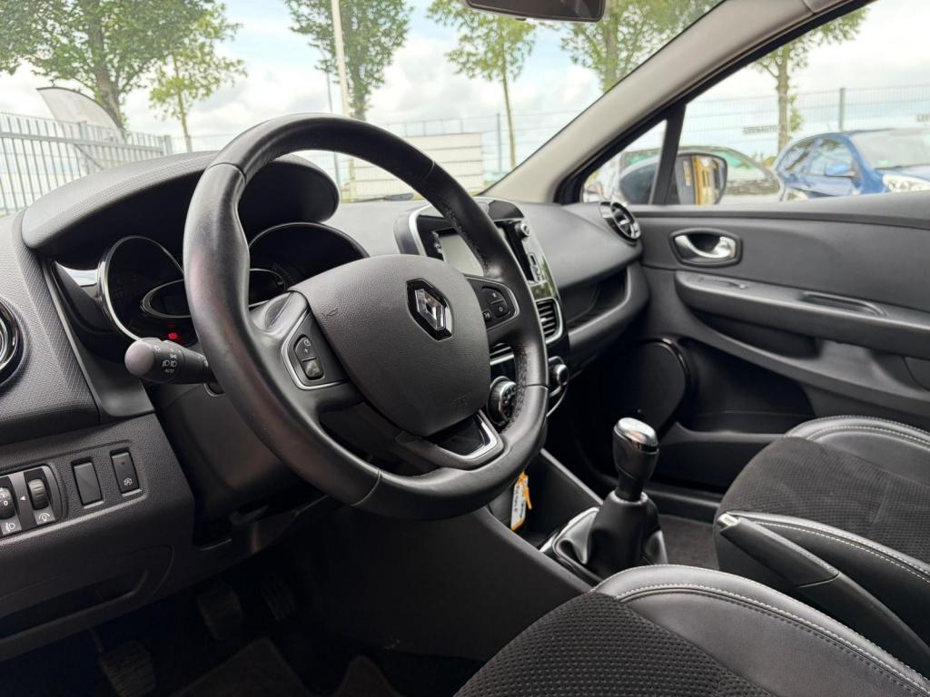 Renault Clio estate 0.9 tce intens
