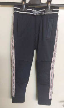 Joggingbroek maat 104 van het merk Sturdy