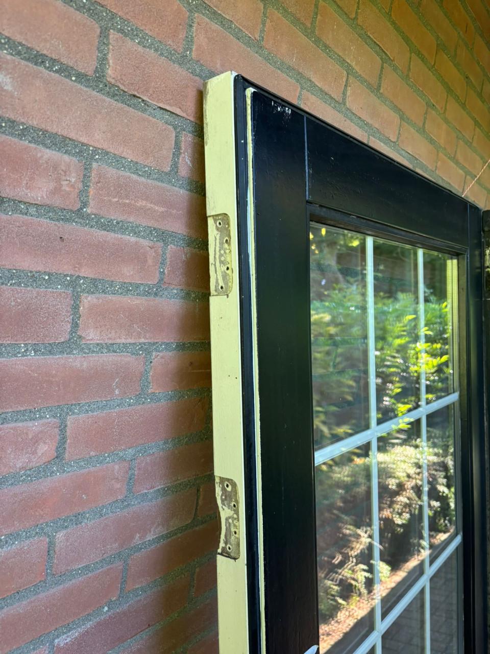 Hardhouten tuindeuren als nieuw met dubbelglas