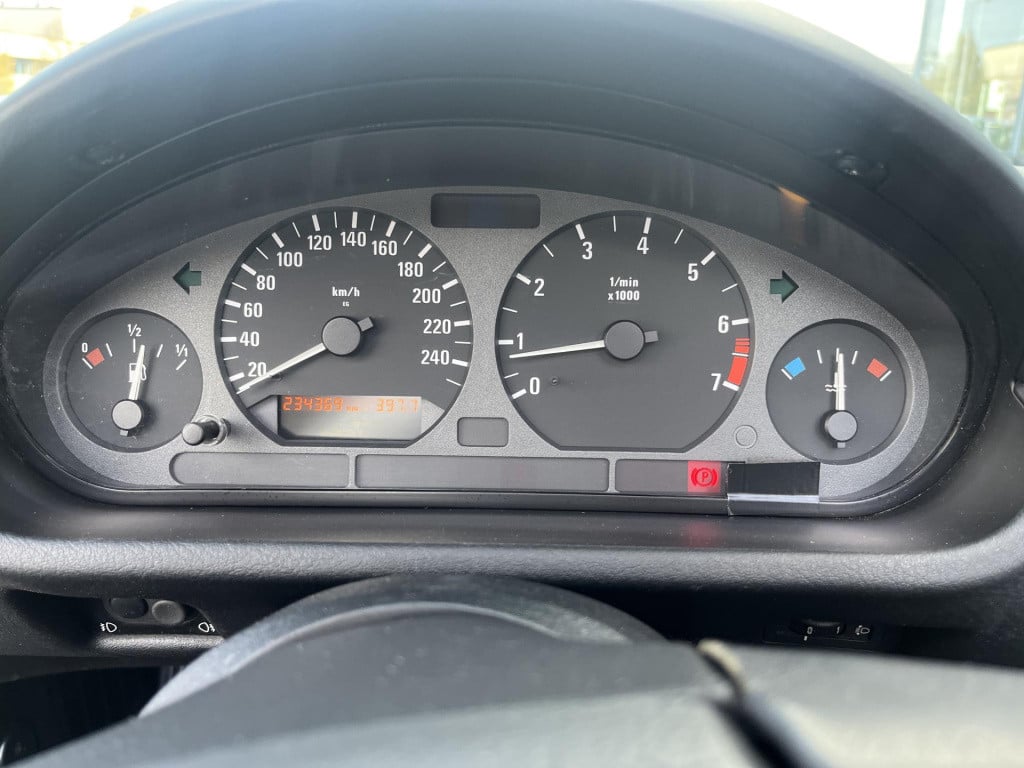 BMW Z3 roadster 1.9 wide body