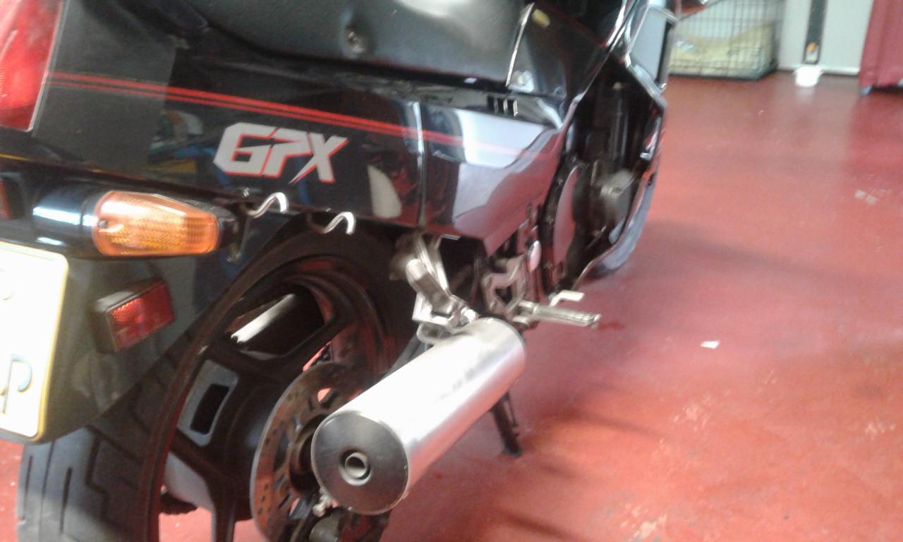 Kawasaki GPX 750 R Ninja