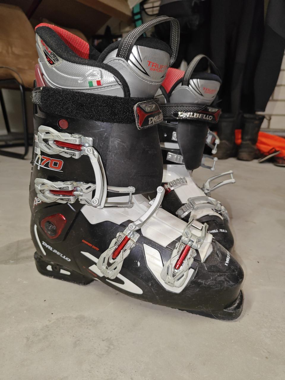 Ski:s, Ski Stokken & Ski schoenen