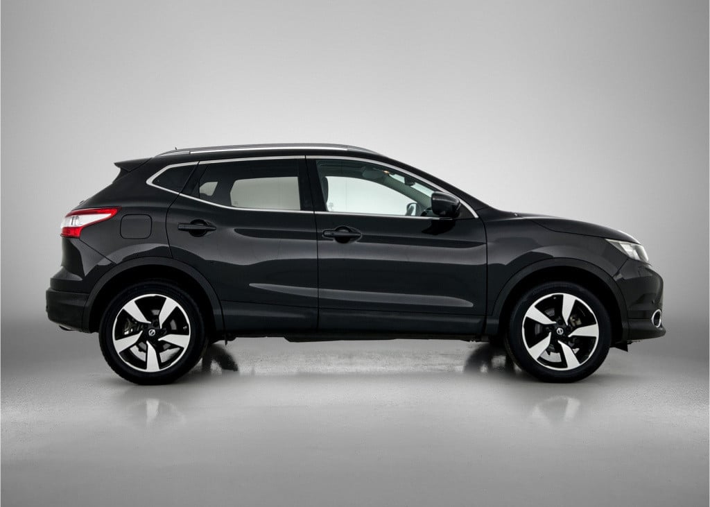 Nissan Qashqai 1.2 connect edition | panoramadak | trekhaak |