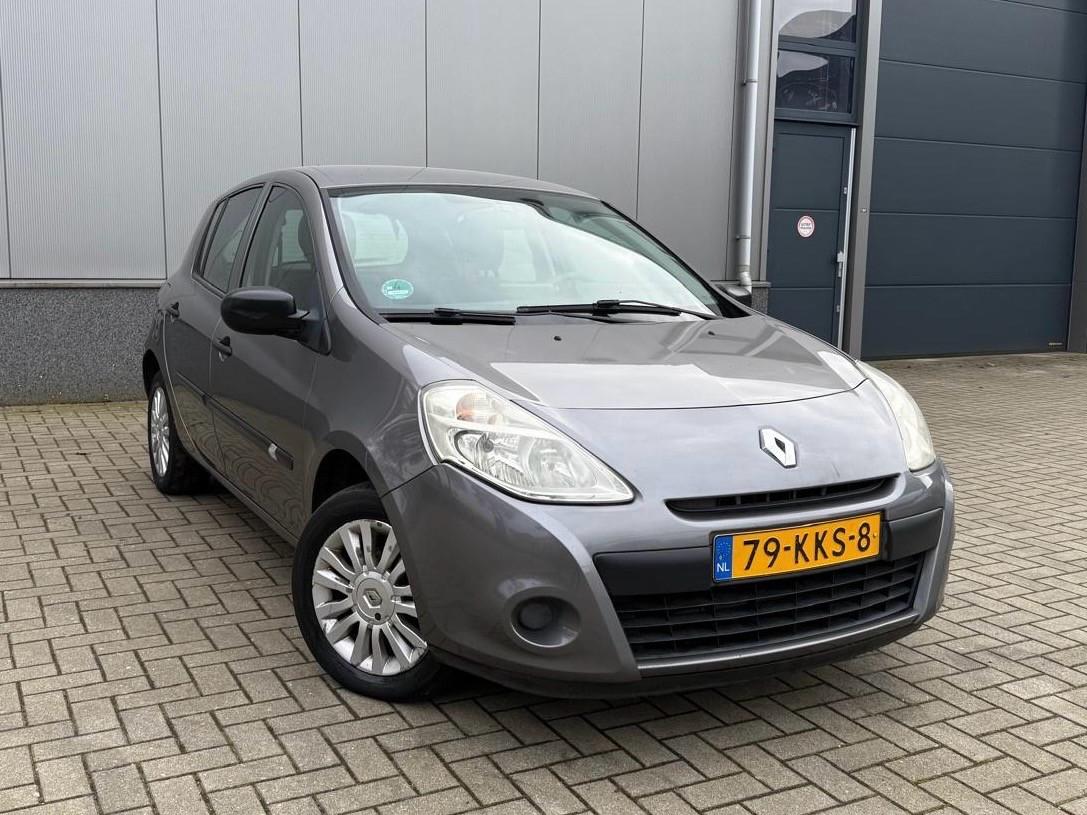 Renault Clio 1.2 Special Line Airco/ Navigatie
