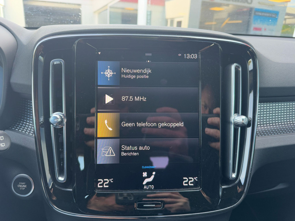 Volvo XC40 1.5 t4 recharge r-design expression