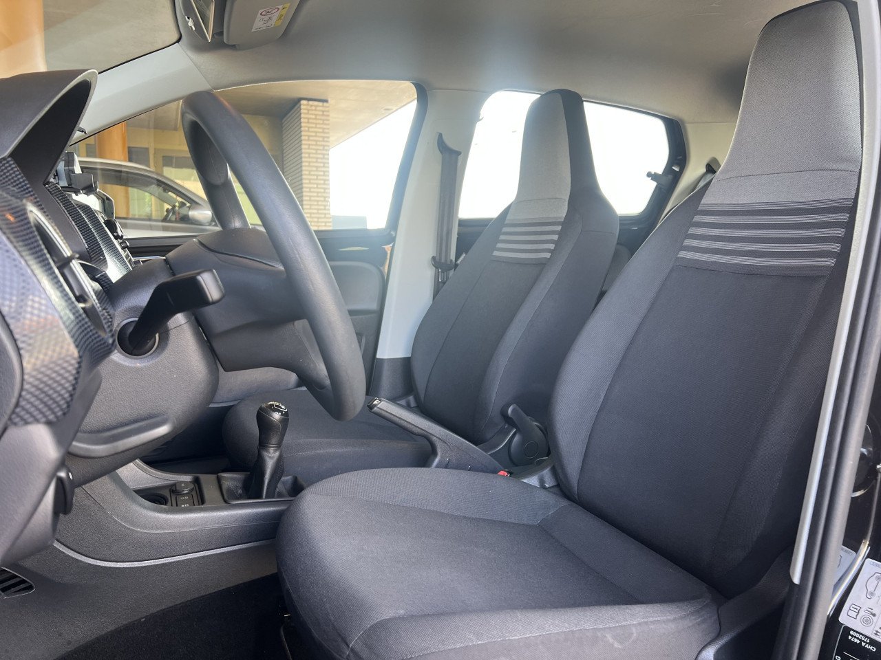 Volkswagen Up! 1.0 60pk BMT 5D 2019 Zwart