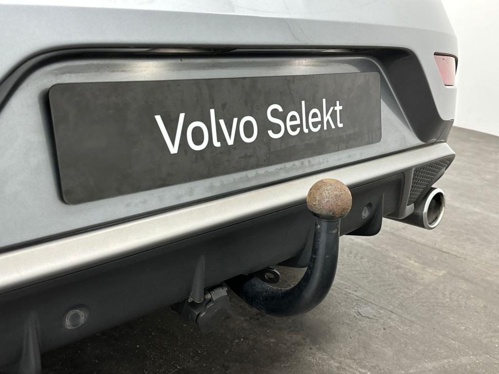 Volvo V40 t3 153pk aut6 polar+ sport| panodak| camera| h&k sound| trekhaak
