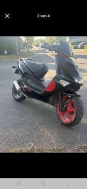 Aprillia sr