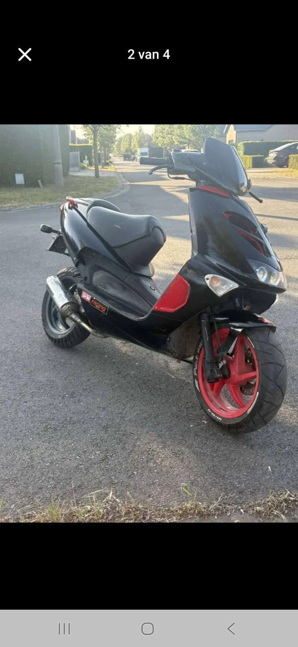 Aprillia sr