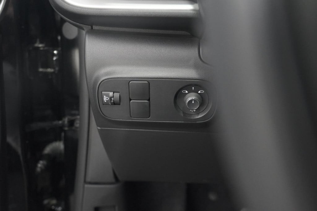 Citroen C3 puretech 110 eat6 max | apple carplay | parkeersensoren | 16 inc