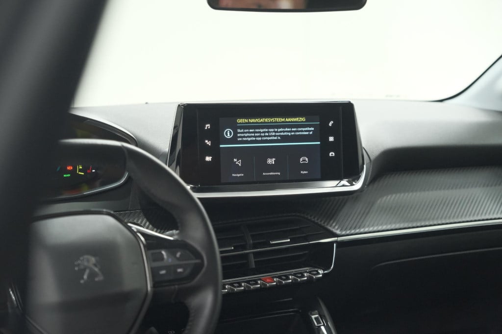 Peugeot 208 ev active pack 50 kwh | parkeersensoren | apple carplay | clima