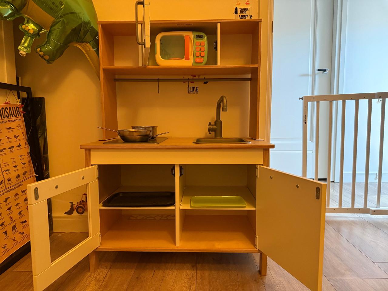 Ikea keuken met toebehoren