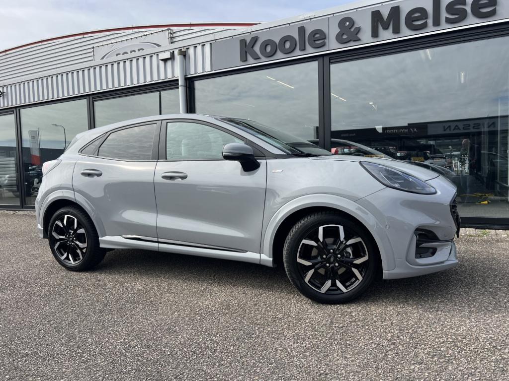 Ford Puma 1.0i ecoboost hybrid 125pk st-line x , voorruitverwarming , stoel