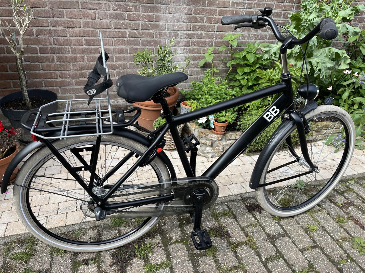 Jongensfiets Batavus Black ALS NIEUW GEMAAKT!!