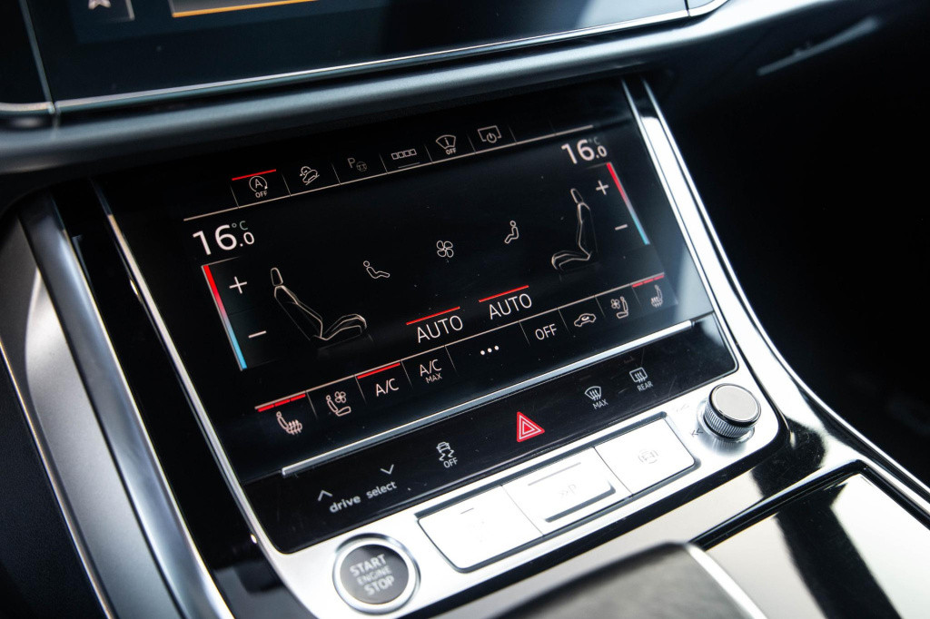 Audi Q7 sq7 s-line grijs kenteken 3x s-line / 360 camera / adaptive cruise 