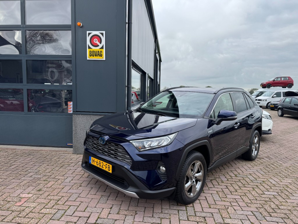 Toyota Rav4 2.5 hybrid style