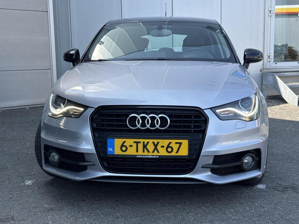Audi A1 Sportback 1.4 tfsi cod admired s-line automaat
