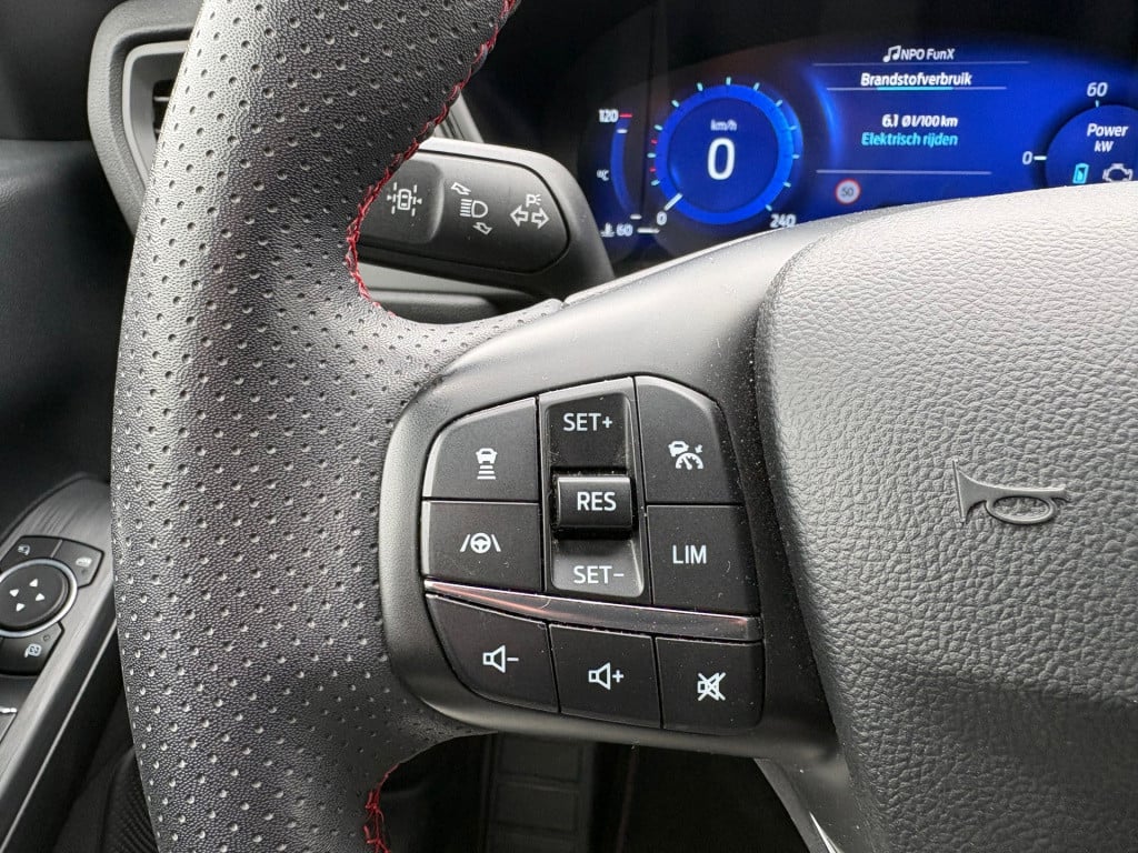 Ford Kuga 2.5 phev st-line x