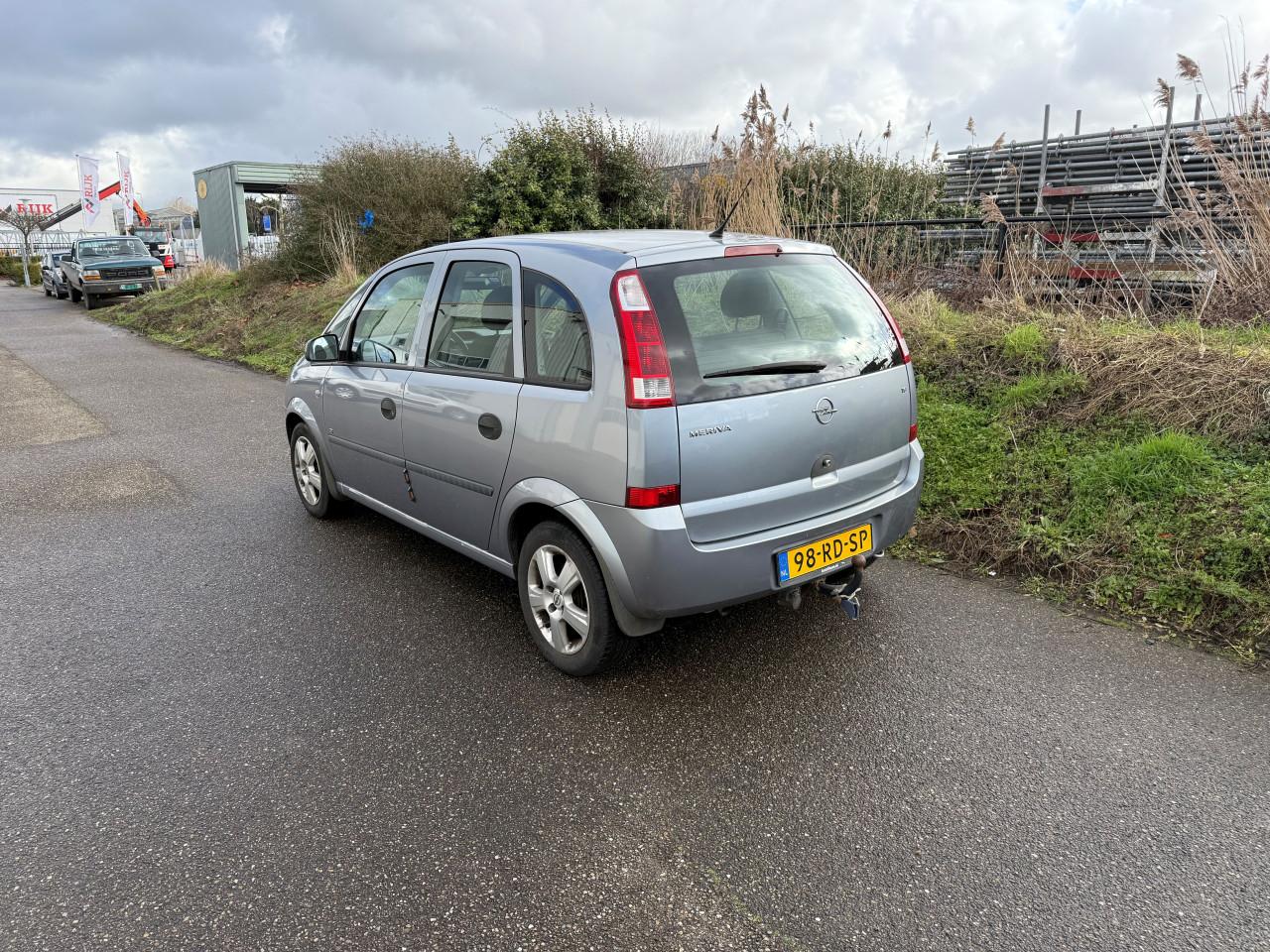 Opel Meriva Automaat 1.6 2005