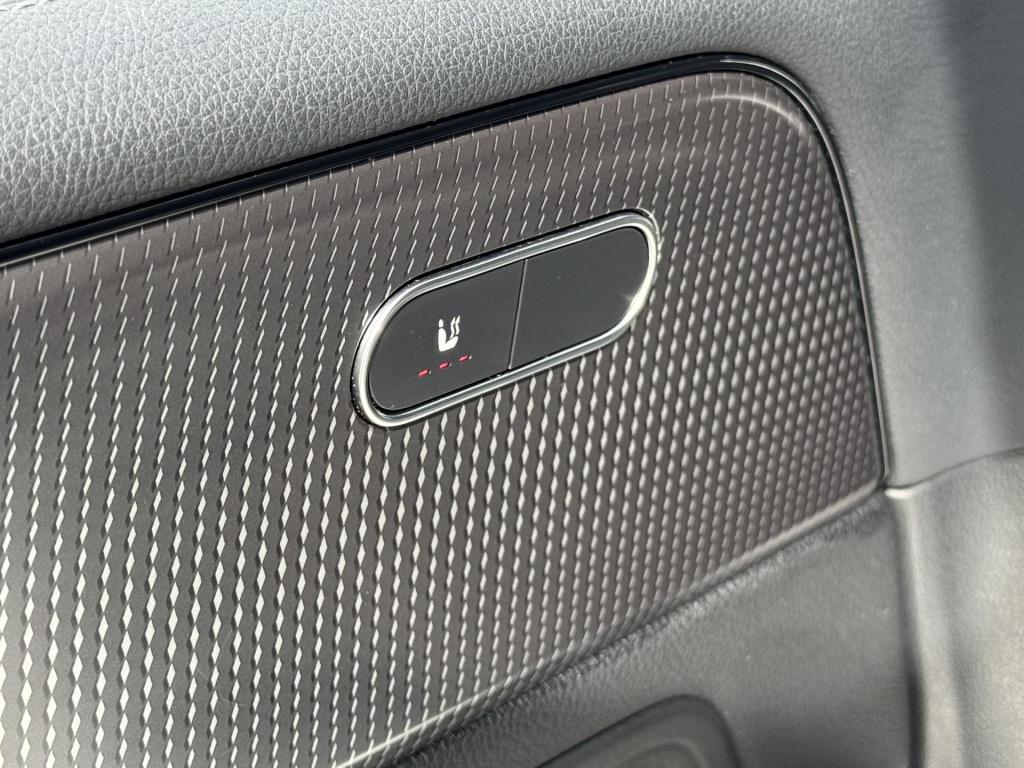 Mercedes-Benz B-Klasse 180 business solution incl. trekhaak afneembaar!